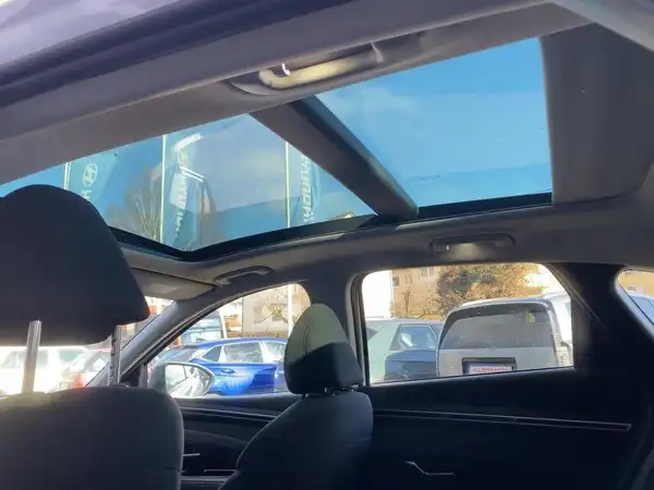 HYUNDAI TUCSON TREND (14/15)