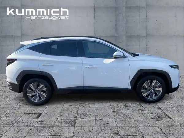 HYUNDAI TUCSON TREND (3/15)