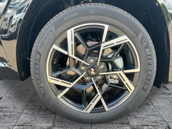 HYUNDAI TUCSON (7/15)