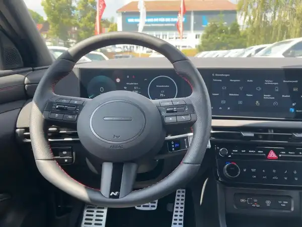 HYUNDAI TUCSON (9/15)