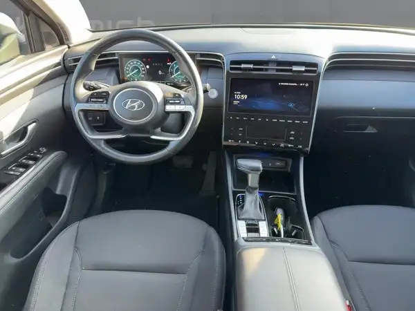 HYUNDAI TUCSON TREND (7/11)