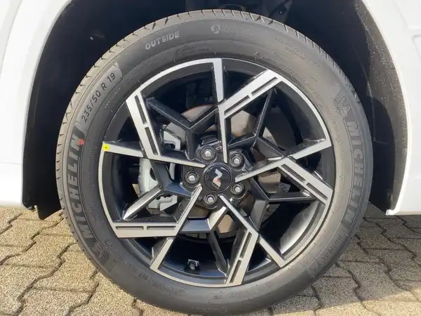HYUNDAI TUCSON (7/15)
