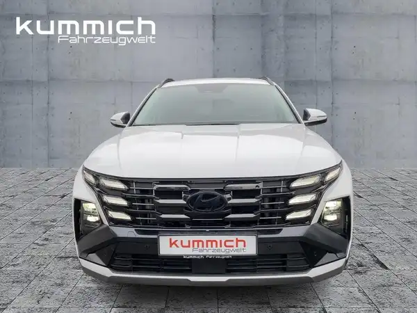 HYUNDAI TUCSON TREND (2/14)