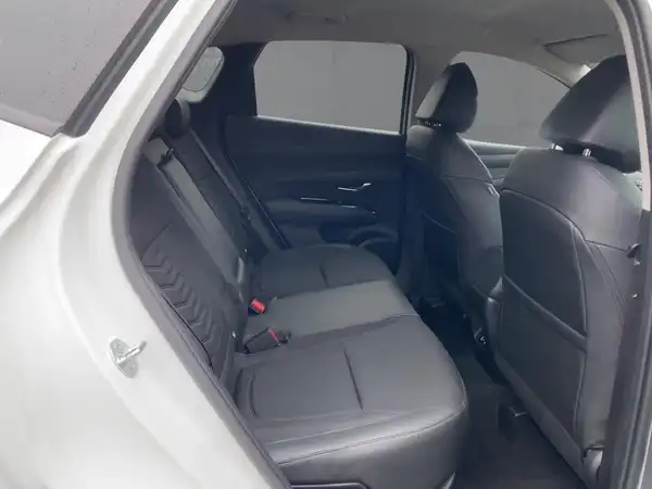 HYUNDAI TUCSON TREND (12/14)