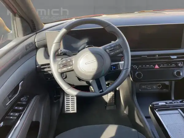 HYUNDAI TUCSON (8/15)