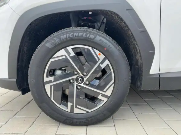 HYUNDAI TUCSON SELECT (7/14)