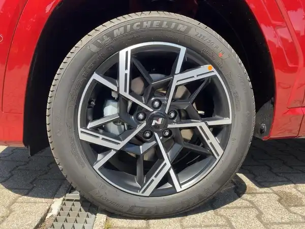 HYUNDAI TUCSON (7/15)