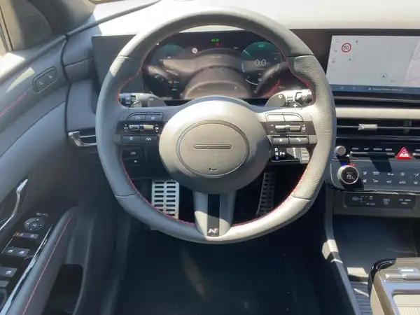 HYUNDAI TUCSON (9/15)
