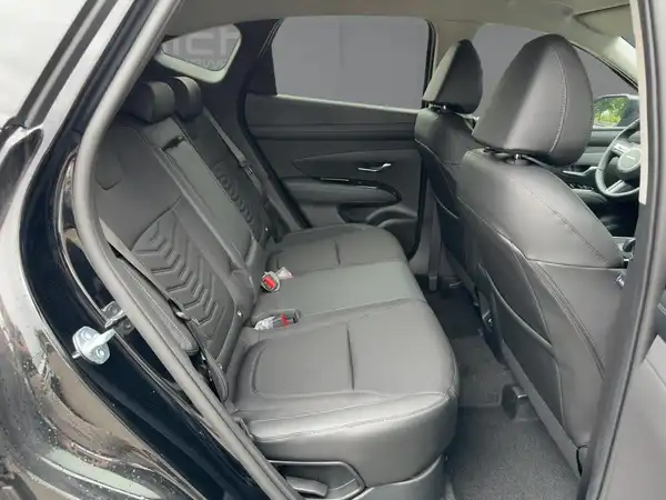 HYUNDAI TUCSON TREND (12/15)