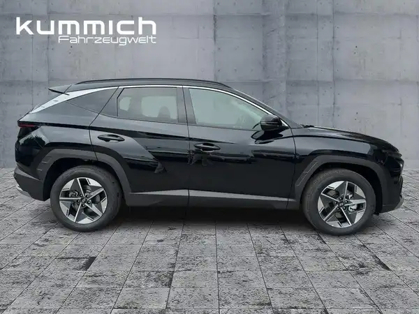 HYUNDAI TUCSON TREND (3/15)