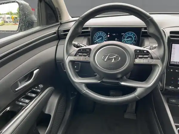 HYUNDAI TUCSON TREND (9/15)