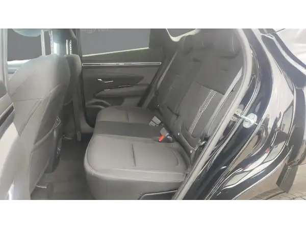 HYUNDAI TUCSON (13/15)