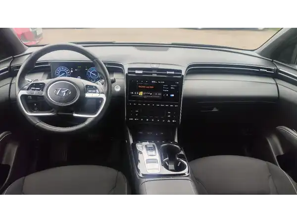 HYUNDAI TUCSON (9/15)