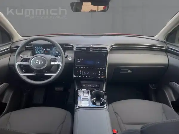 HYUNDAI TUCSON TREND (8/15)