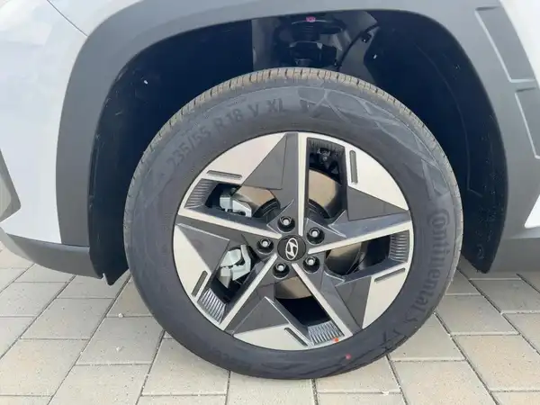 HYUNDAI TUCSON TREND (7/14)