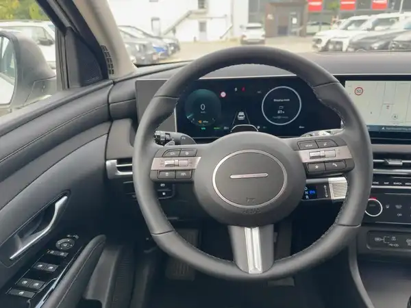 HYUNDAI TUCSON TREND (9/14)