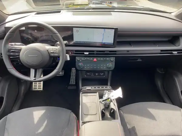HYUNDAI TUCSON (8/15)