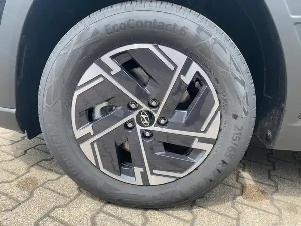 HYUNDAI TUCSON SELECT (7/15)