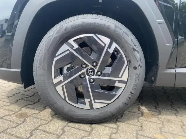 HYUNDAI TUCSON SELECT (8/15)