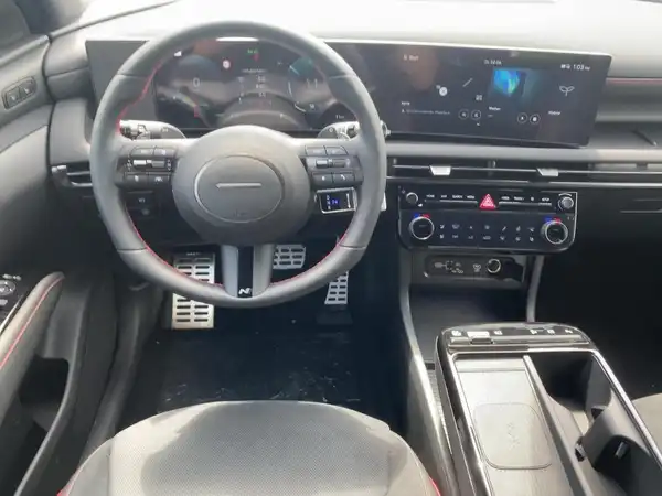 HYUNDAI TUCSON (8/15)