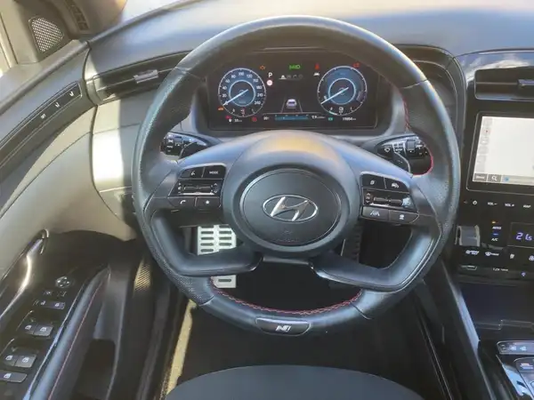 HYUNDAI TUCSON (9/15)