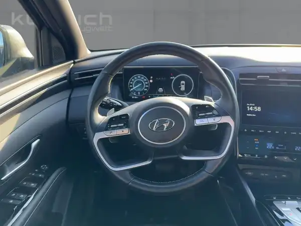 HYUNDAI TUCSON (9/11)