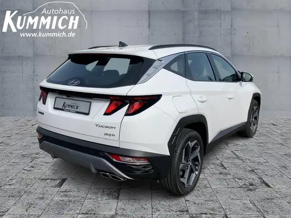 HYUNDAI TUCSON (4/15)