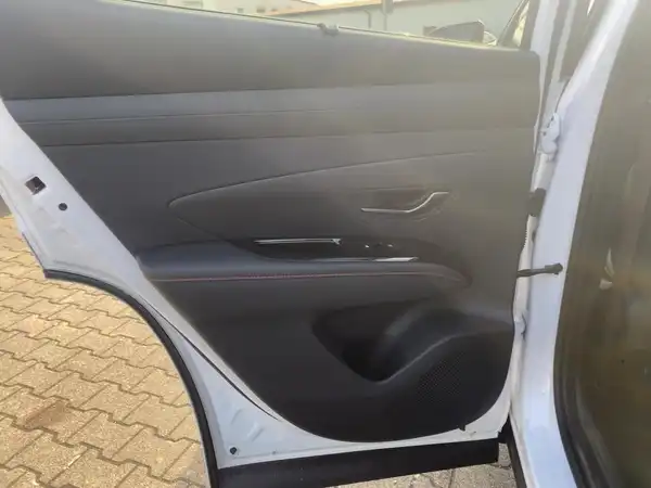 HYUNDAI TUCSON N LINE (14/15)