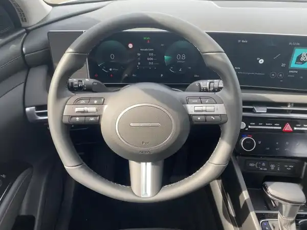 HYUNDAI TUCSON SELECT (9/15)