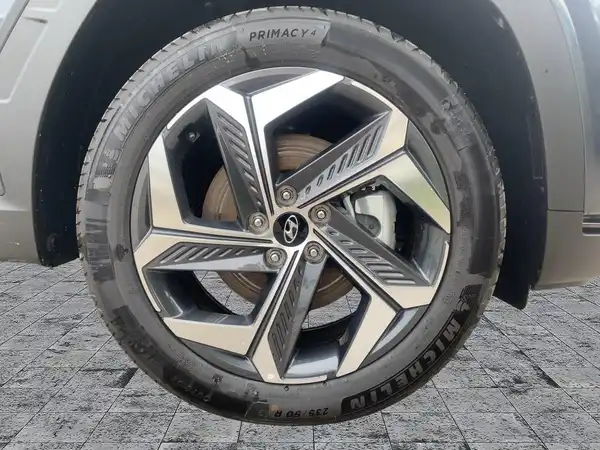 HYUNDAI TUCSON TREND (7/14)