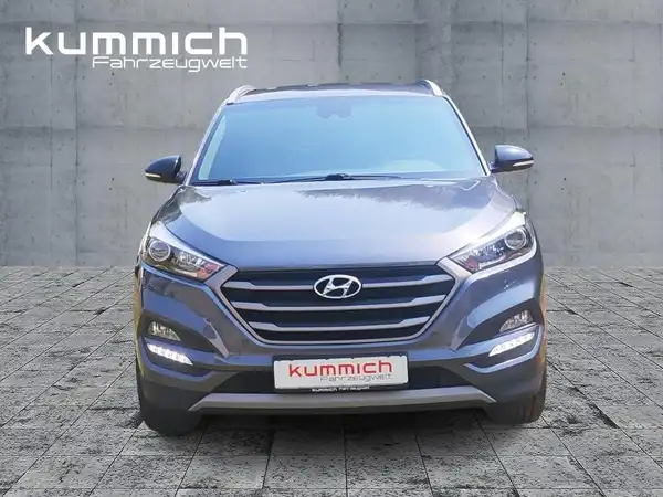HYUNDAI TUCSON (2/12)