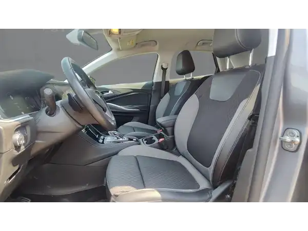 HYUNDAI TUCSON (6/12)
