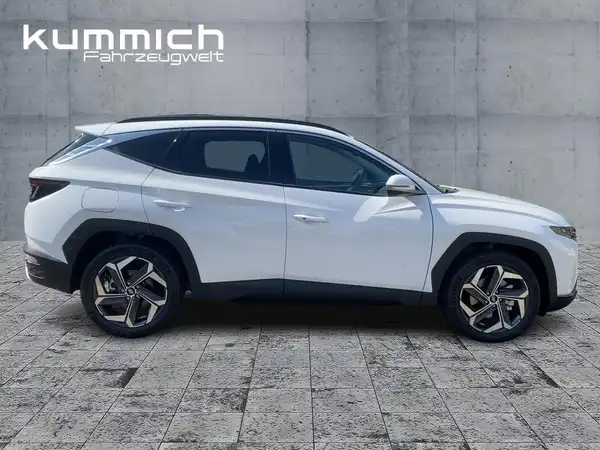 HYUNDAI TUCSON TREND (3/15)