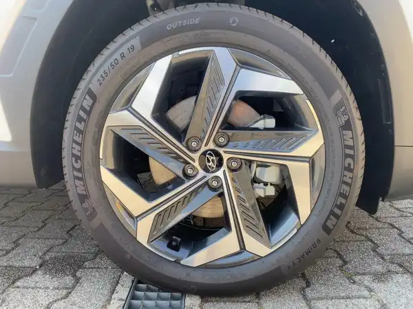 HYUNDAI TUCSON TREND (7/15)