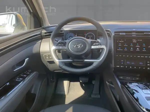 HYUNDAI TUCSON TREND (9/15)