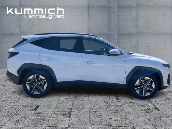 HYUNDAI TUCSON TREND (3/15)