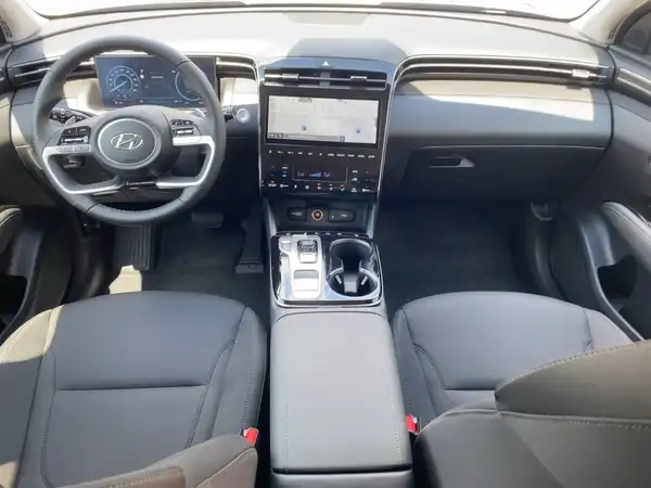 HYUNDAI TUCSON TREND (8/14)