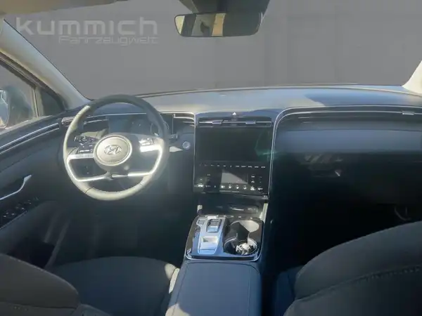 HYUNDAI TUCSON TREND (8/15)