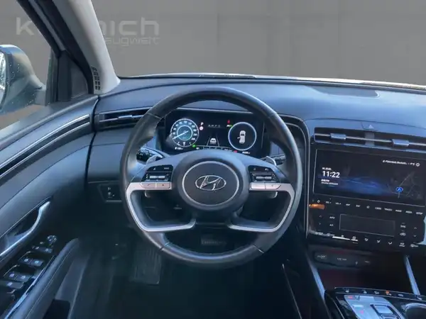 HYUNDAI TUCSON TREND (9/15)