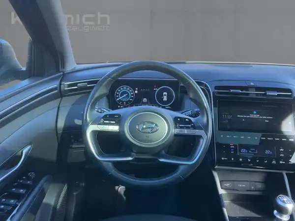 HYUNDAI TUCSON TREND (9/15)