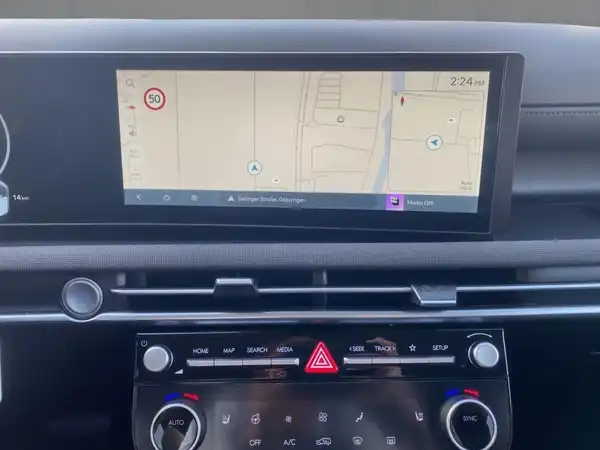 HYUNDAI TUCSON TREND (10/15)