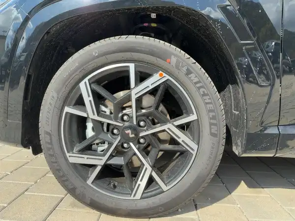 HYUNDAI TUCSON N LINE (7/14)