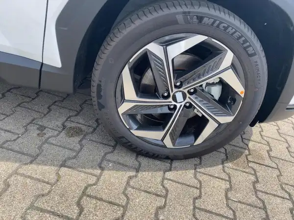 HYUNDAI TUCSON TREND (7/15)