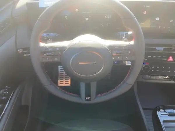 HYUNDAI TUCSON (9/15)