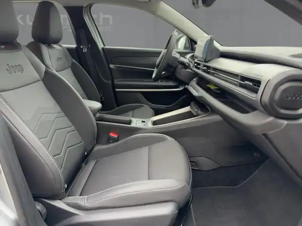 JEEP AVENGER ALTITUDE (11/15)