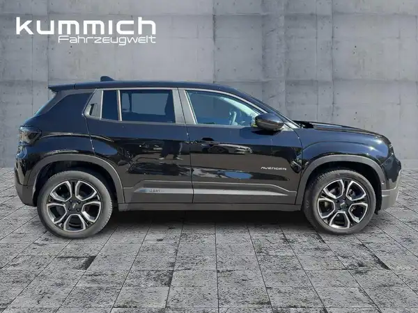 JEEP AVENGER SUMMIT (3/15)