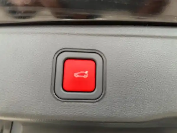 JEEP AVENGER (14/15)