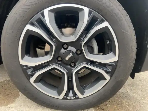 JEEP AVENGER ALTITUDE (7/15)