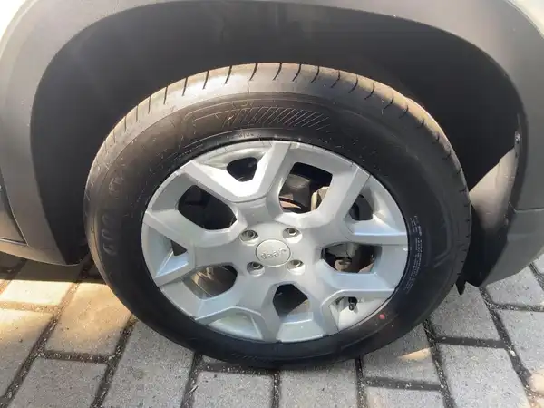 JEEP AVENGER ALTITUDE (7/15)