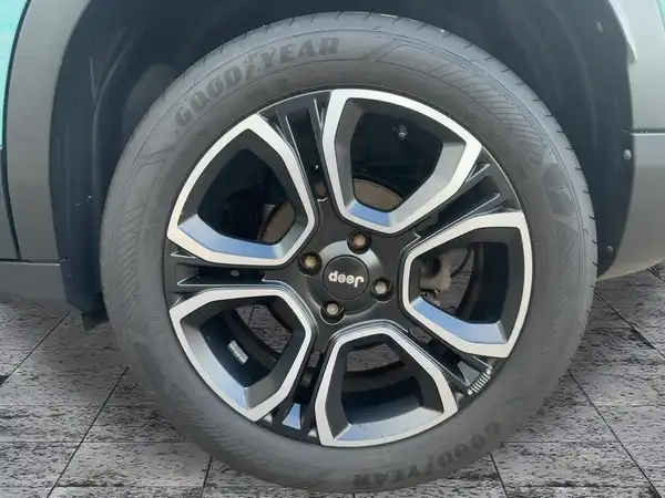 JEEP AVENGER ALTITUDE (7/15)
